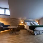 Bach Boutique 4*